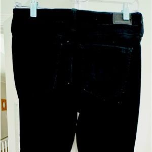 AE black denim jeans, size 4 Regular, pre-owned gently worn stretch black jeans